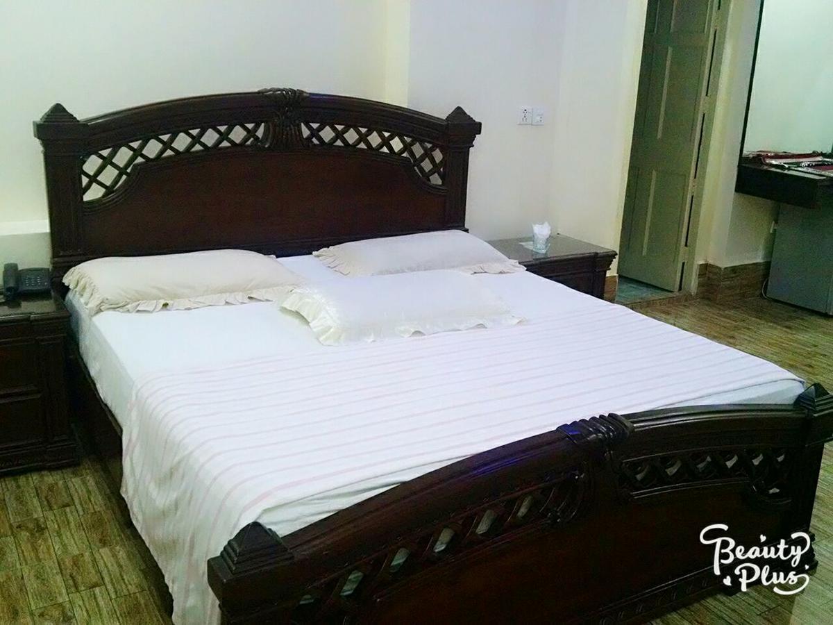 קראצ'י Rehaish Inn Guest House מראה חיצוני תמונה